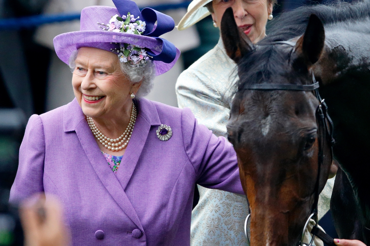 名伯楽・エリザベス女王所有の競走馬が続々売却へ なぜ英王室は競馬に 