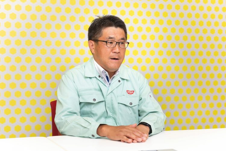 開発チームを率いた食品開発部次長の中山氏