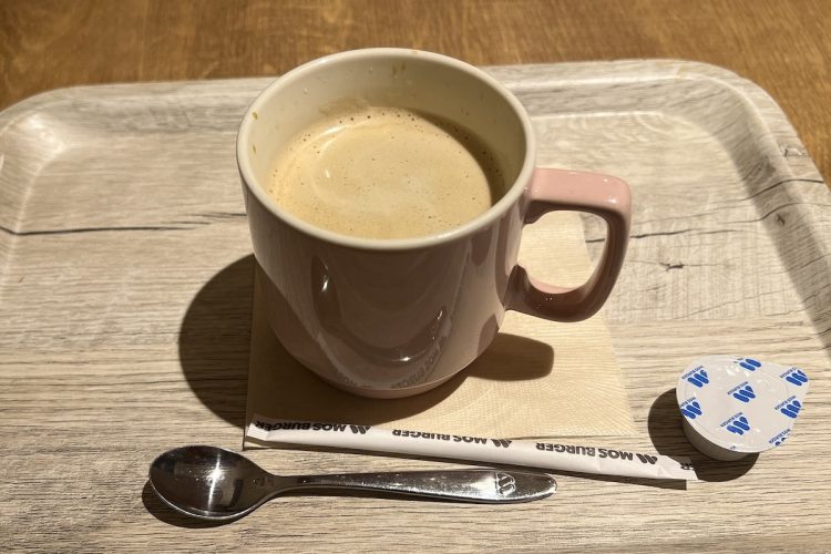 カフェタイプの「モスバーガー＆カフェ」店舗では「ブレンドコーヒー」が330円となった