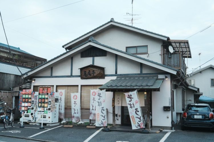 JR立川駅南口から徒歩15分程の場所にある「そば処高尾亭」