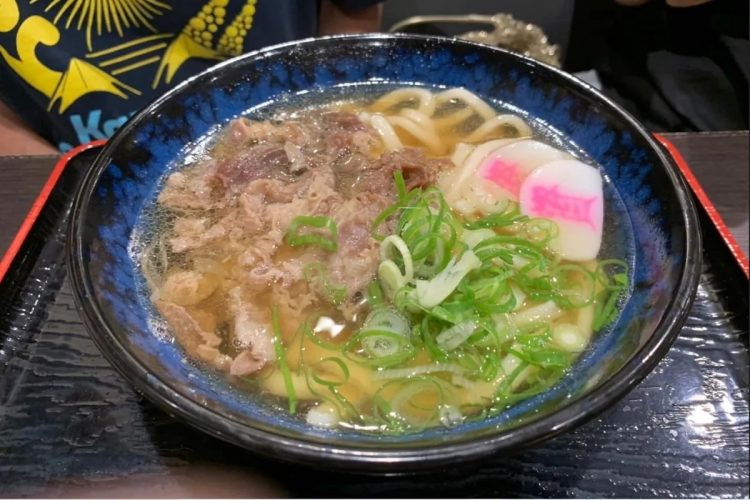 資さんうどんの「肉うどん」