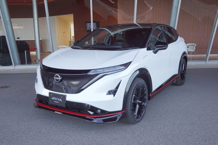 日産の新型EV「アリアNISMO」（時事通信フォト）