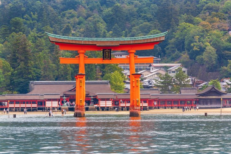 清盛の厳島神社参詣と納経は政治的意味があった（写真：PIXTA）