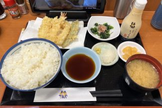 「天丼てんや」の“定食ごはんおかわり無料”終了に嘆きの声が続々　今夏の米価格高騰の余波で小規模店舗や定食チェーンから「おかわり無料」が消えゆく現状