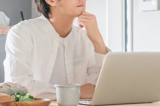 【漂流する大卒者たち】就職しても「なんとなく辞める」で職を転々…自分の“居場所”を見つけられず「今の会社にいる理由もわからない」