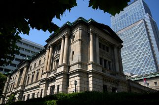 【平均年収は約846万円】このご時世に好待遇の日本銀行職員、OBが語るその実像　入行試験は「口頭試問のみ」、仕事内容は「シンクタンクの研究員」に似ている