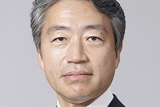 【自民立憲大連立となるのか】財務省が狙う「与野党連携で消費税15％シナリオ」の裏工作　“増税請負人”新川浩嗣・財務次官が官邸中枢に送り込んだ官僚たちの動き