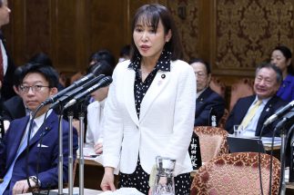 財務省が“復興増税の防衛財源転用”をめぐって福島選出の森雅子・元法相の予算委質問に圧力　与党議員が“国会裏工作”を暴露する異例事態に