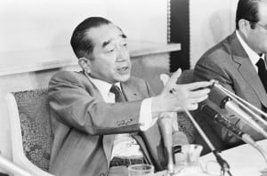 「三越の天皇」と呼ばれた岡田茂社長（当時）は1982年に取締役会で電撃解任された（写真：時事通信フォト）